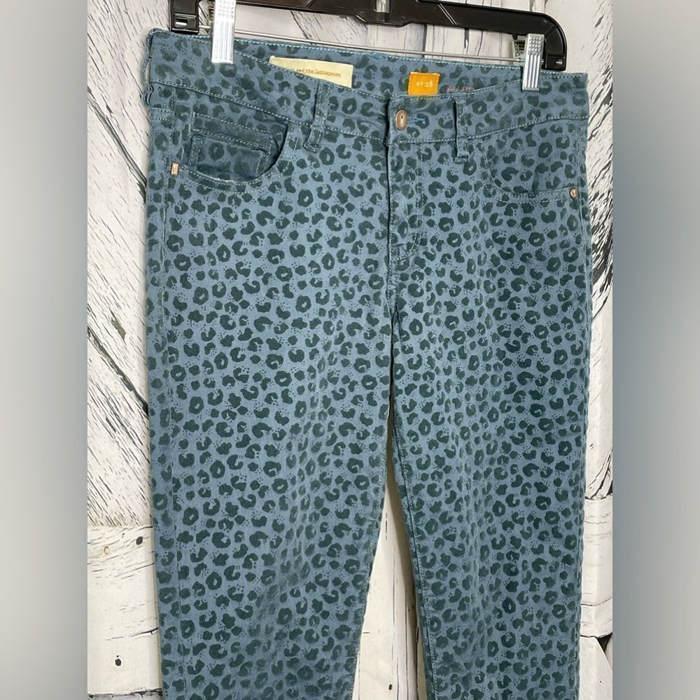 Anthropologie Pilcro Stet Flocked Velvet Leopard Print Jeans 28 - Picture 3 of 10